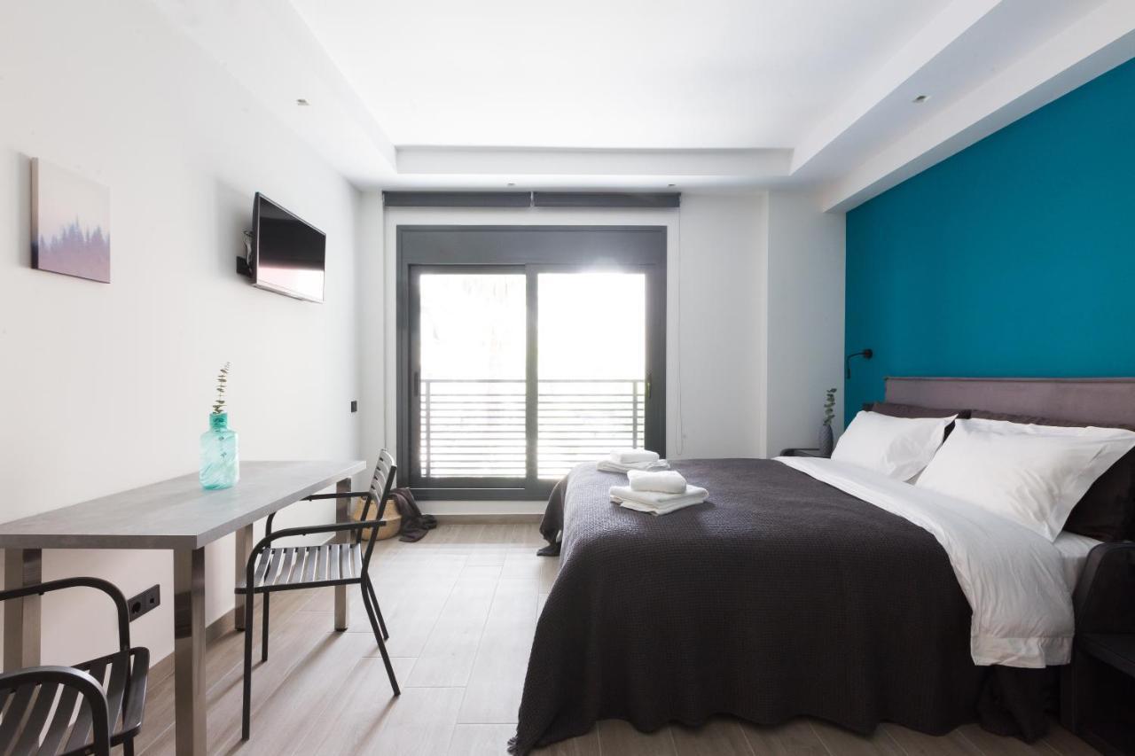 12 Reasons Why Metaxourgeio Aparthotel Athén Kültér fotó