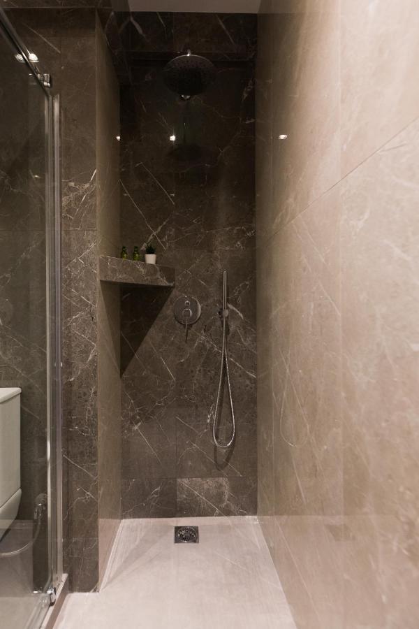 12 Reasons Why Metaxourgeio Aparthotel Athén Kültér fotó