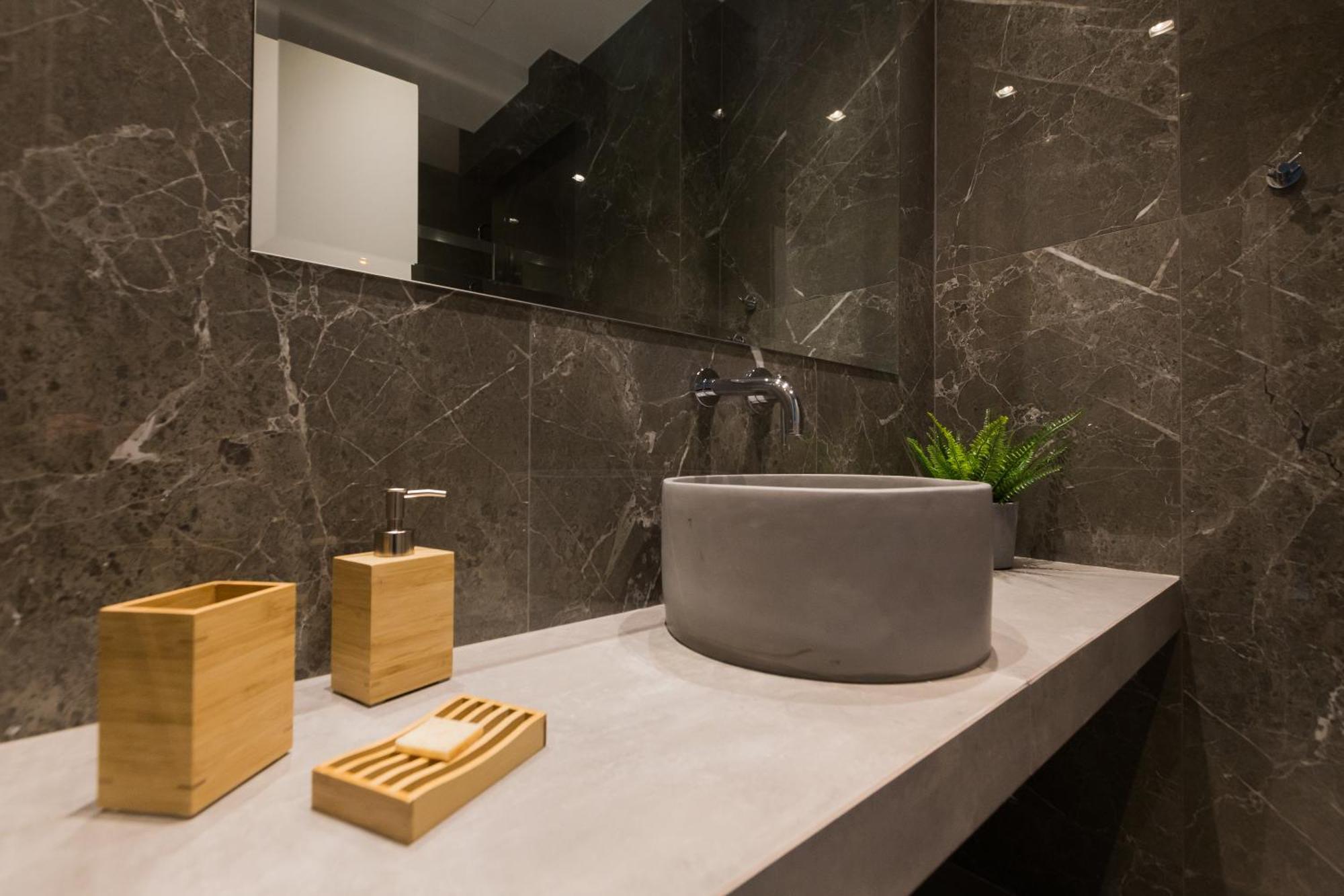 12 Reasons Why Metaxourgeio Aparthotel Athén Kültér fotó